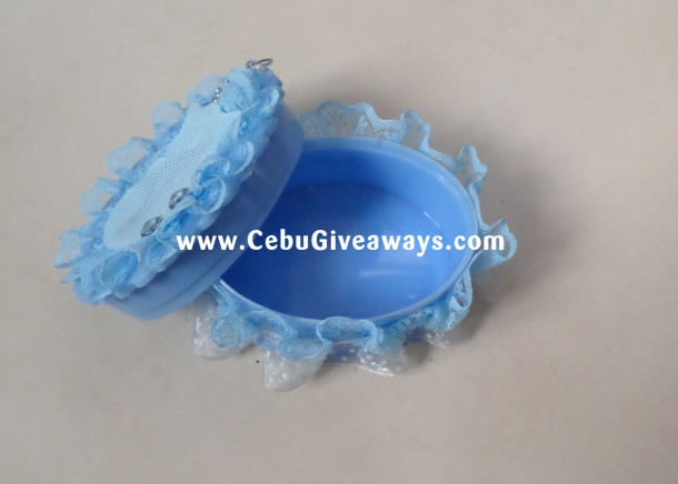 Giveaways - Box Oval with Decor Open